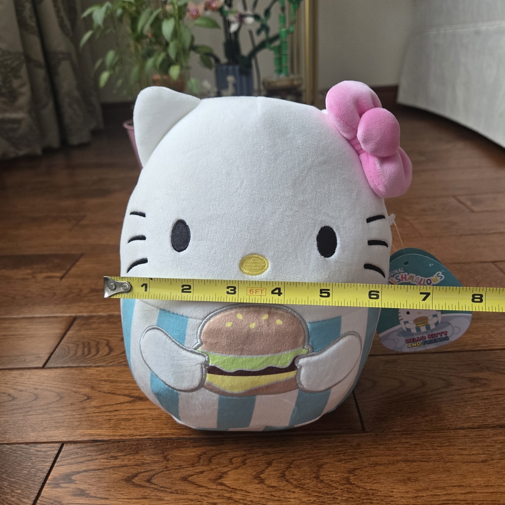Squishmallows x Sanrio: Hello Kitty with Burger - 8" Plush - Picture 14 of 16